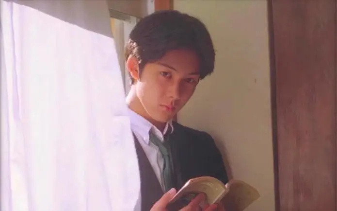 深圳校服是如何打破次元壁成为网红必备的?含穿搭教程哦~