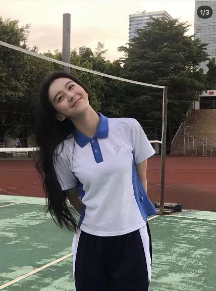 深圳校服是如何打破次元壁成为网红必备的?含穿搭教程哦~