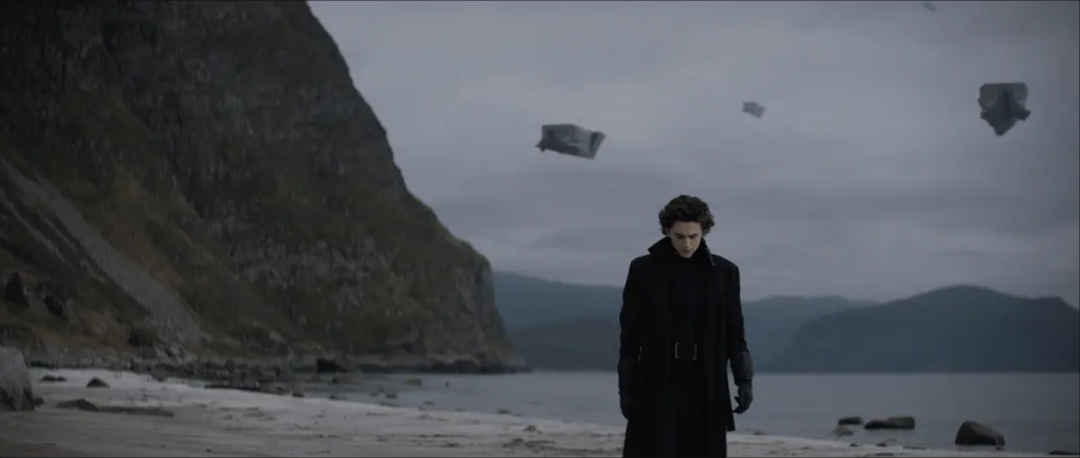 本届奥斯卡最大赢家，狂揽6项大奖的《沙丘》，服装美学也让人叹为观止